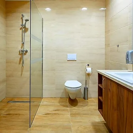 Hotel Goscinne Modr *